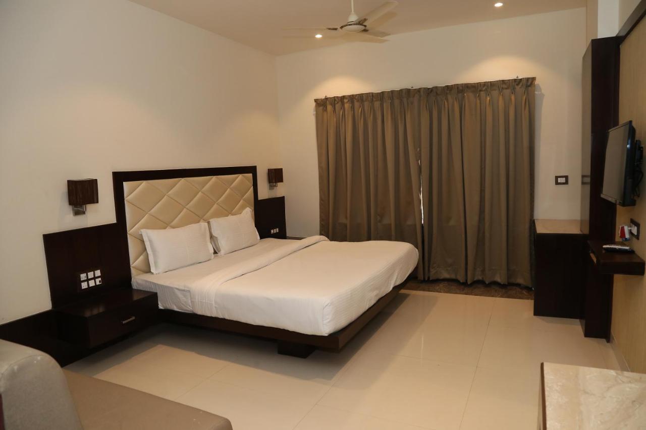 Hotel Prince Viraj Jabalpur Ngoại thất bức ảnh